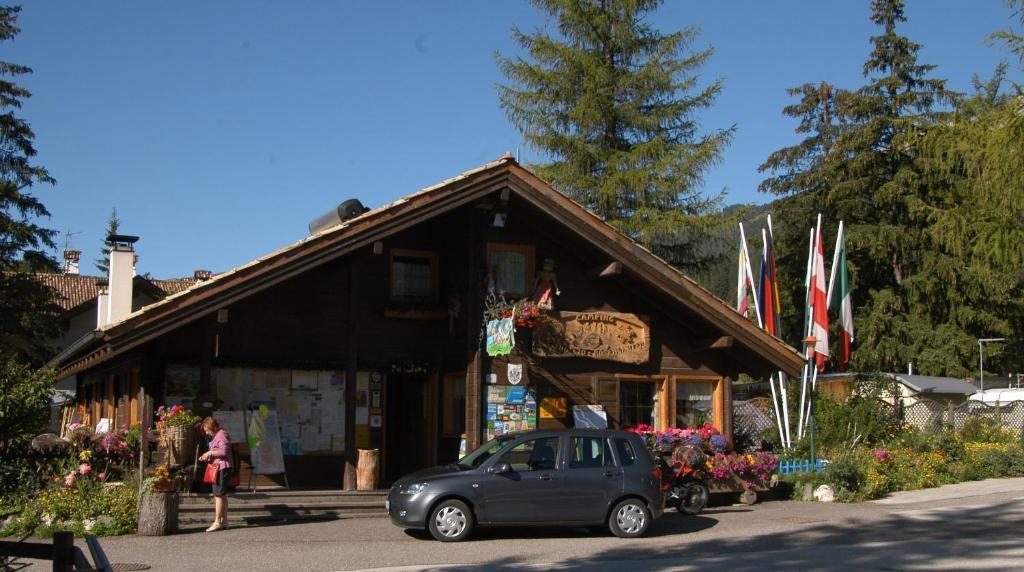 Camping Catinaccio Rosengarten ปอซซาดิฟัซซา ภายนอก รูปภาพ